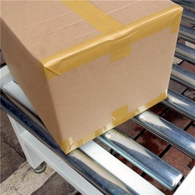 18 metri al minuto Macchina per imballaggio di cartoni 4 Macchina di sigillamento laterale 220V 50Hz Auto Case Packer